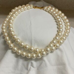 Pearl necklace..vintage